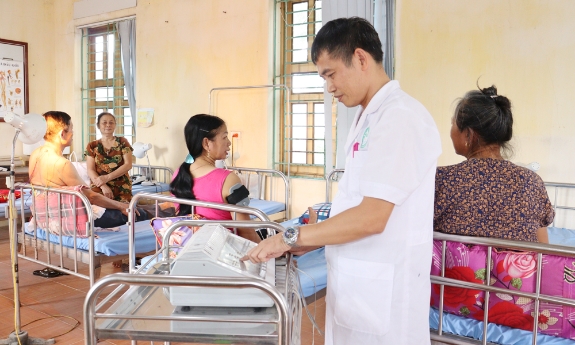 Bắc Ninh: Đầu tư phương tiện, nhân lực, phát triển y học cổ truyền tuyến xã