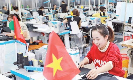 Tăng lương tối thiểu vùng: Niềm hy vọng của người lao động