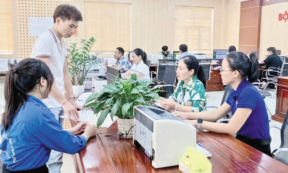 Đảng bộ xã Yên Trung: Bám sát thực tiễn, kịp thời cụ thể hóa nghị quyết đại hội 