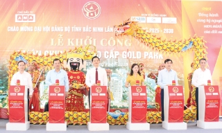 Khắp nơi hướng về ngày hội lớn