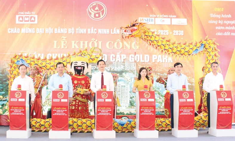  Khắp nơi hướng về ngày hội lớn