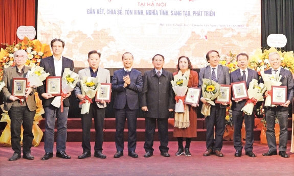 Trí thức quê Bắc Ninh tại Hà Nội góp sức xây dựng quê hương