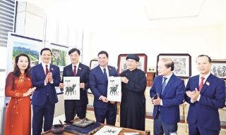 Phó Bí thư Thường trực Tỉnh ủy Nguyễn Thị Hương: Chung sức, đồng lòng, sớm đưa  Nghị quyết Đại hội vào cuộc sống
