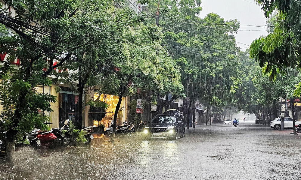  Chủ tịch UBND tỉnh Bắc Ninh yêu cầu nghiêm túc tuần tra, canh gác, kịp thời phát hiện, xử lý sự cố về đê điều  