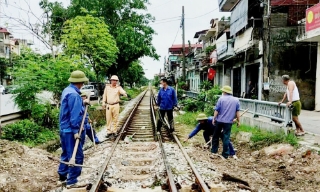 Đóng các lối đi tự mở nguy hiểm qua đường sắt