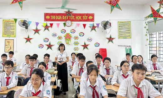 Cô giáo Nguyễn Thị Kim Anh - Người hiệu trưởng tận tâm