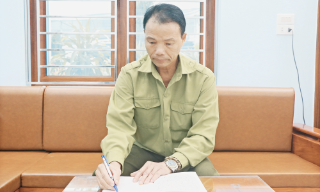 Người cán bộ Mặt trận tận tụy, vì dân