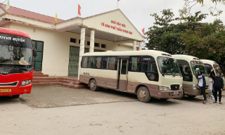 Phường Chũ: Người dân bức xúc vì nhà văn hóa thành bãi đỗ xe