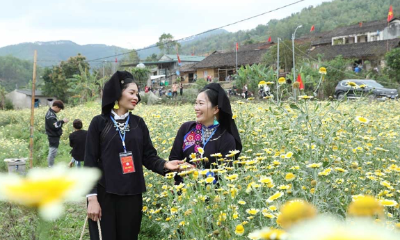 Tân Sơn: Giữ hồn bản cổ, dựng xây quê mới