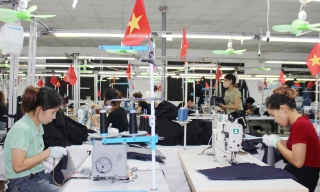 Ngành dệt may: Nỗ lực khắc phục tình trạng thiếu hụt lao động