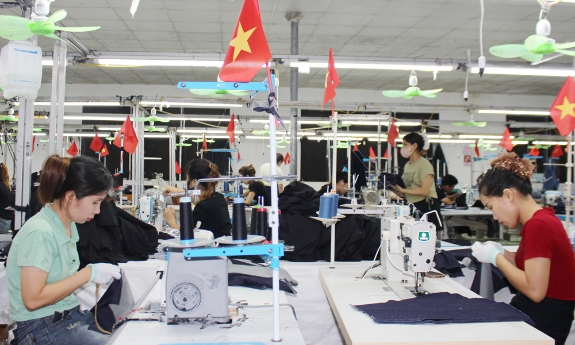 Ngành dệt may: Nỗ lực khắc phục tình trạng thiếu hụt lao động