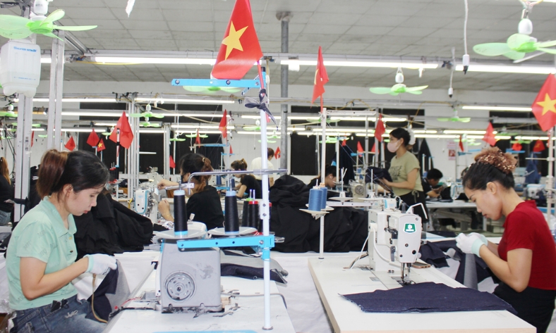  Ngành dệt may: Nỗ lực khắc phục tình trạng thiếu hụt lao động