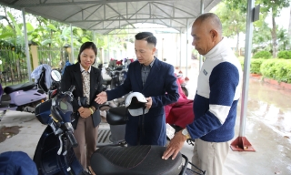 Đồng hành cùng phụ huynh, bảo vệ học sinh trên mọi tuyến đường