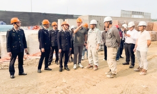 Chi cục Hải quan Khu vực V: Vượt chỉ tiêu thu ngân sách 