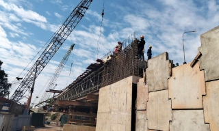 Xây mới đơn nguyên cầu Xương Giang: Chạy đua với thời gian, rút ngắn tiến độ thi công