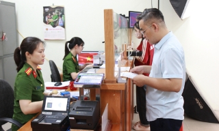 Thực hiện Đề án 06 - Nền tảng xây dựng chính quyền số