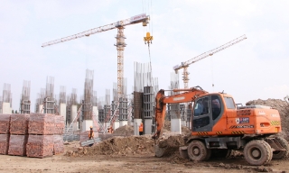 Xây dựng nhà ở xã hội: Tăng tốc thi công, cán đích đúng hạn