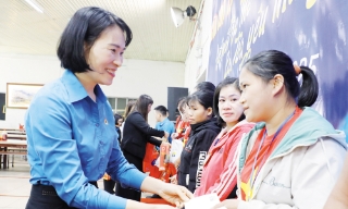 Thưởng Tết và giải pháp ổn định nguồn lao động