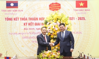Bí thư Tỉnh ủy Bắc Ninh gửi thư chúc mừng Bí thư Tỉnh ủy tỉnh Xay Sổm Bun và Hủa Phăn, Lào