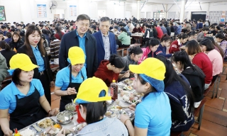 Bữa cơm tất niên Công đoàn: Gắn kết người lao động