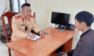 Phòng Cảnh sát giao thông bắt giữ đối tượng tàng trữ trái phép chất ma tuý