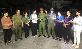 Phụ nữ Hương La góp sức giữ bình yên xóm đạo