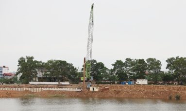  Khẩn trương khắc phục sạt lở kênh Ngũ Huyện Khê 