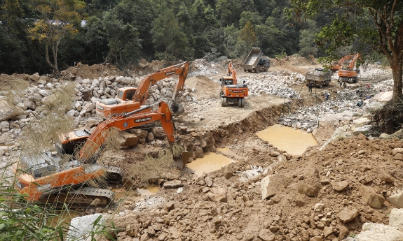 Bắc Ninh: Tăng tốc khắc phục công trình sạt lở