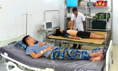  Chiến sĩ áo trắng giữa đảo nhỏ anh hùng