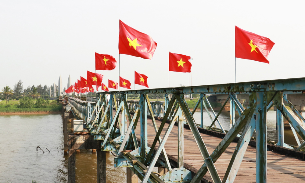 Cảm xúc tháng Tư