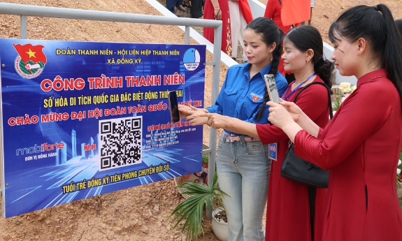 Gen Z đánh thức ký ức bằng công nghệ số