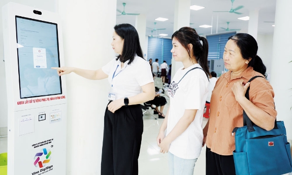 Chuyển từ hồ sơ giấy sang dữ liệu số: Giảm chi phí, nâng chất lượng phục vụ