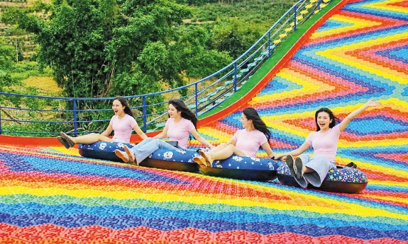 Bắc Ninh: Nhiều điểm đến thu hút khách dịp hè