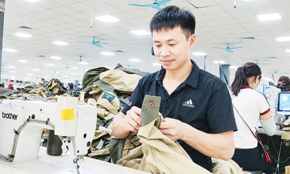 Anh Nguyễn Ngọc Tuấn: Người thợ may mê sáng tạo