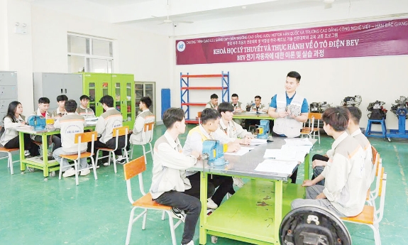 Sắp xếp lại các trường nghề: Gọn đầu mối, nâng chất lượng dạy và học