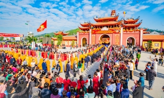 Về Thiên Lai tự nghe tiếng chuông ngân
