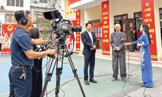 Thực hiện cầu truyền hình trực tiếp “Ngày hội non sông”: Hạnh phúc và tự hào