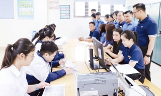 Bắc Ninh: Đội ngũ cán bộ, công chức, viên chức nỗ lực vượt khó