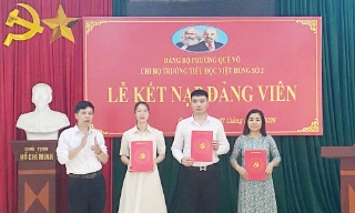 Chủ động tạo nguồn kết nạp đảng viên ở Đảng bộ phường Quế Võ 