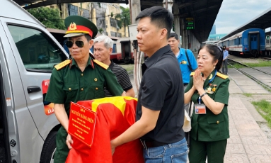 Trọn nghĩa, vẹn tình đưa đồng đội trở về quê hương