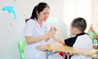 Đồng hành cùng trẻ tự kỷ