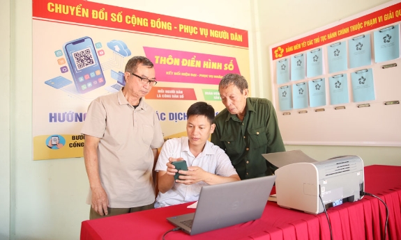 Khi mỗi cán bộ thôn là một “hạt nhân số”