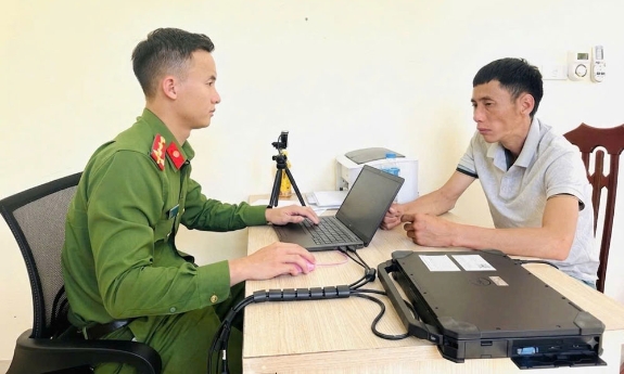 Công an xã Tiên Lục bắt giữ đối tượng tàng trữ ma túy