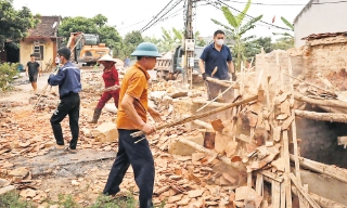 Sức dân, lòng dân rộng mở những tuyến đường