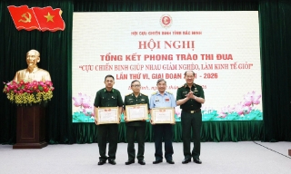Tình đồng đội trên mặt trận kinh tế