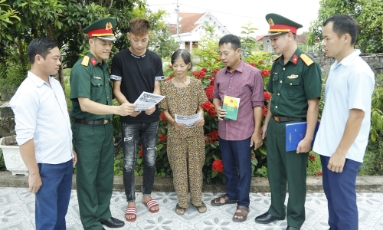  Đưa kiến thức pháp luật đến với cán bộ, chiến sĩ và Nhân dân