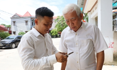  Cán bộ thôn, tổ dân phố làm "đại sứ số"