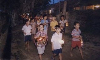 Nhớ những đêm rằm liên hoan