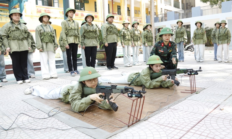  Ứng dụng công nghệ trong giáo dục quốc phòng 