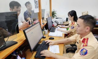 Gỡ vướng thủ tục sang tên xe qua nhiều chủ